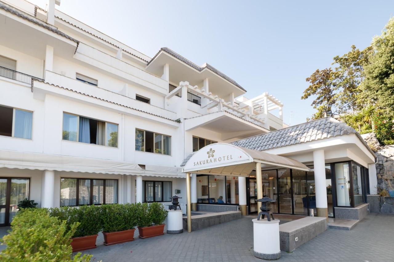 Hotel Sakura Torre del Greco Bagian luar foto