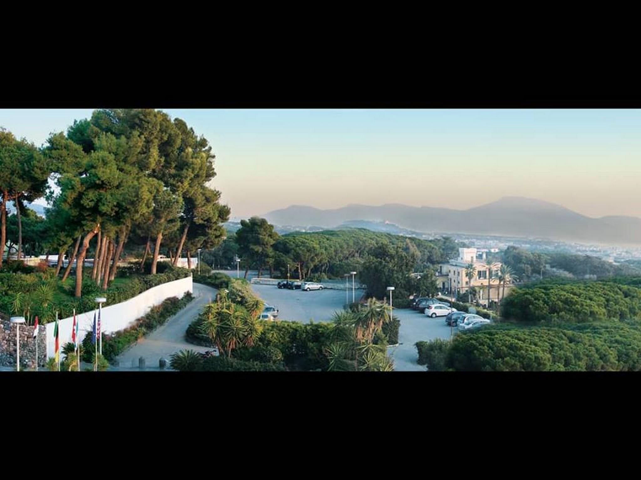 Hotel Sakura Torre del Greco Bagian luar foto