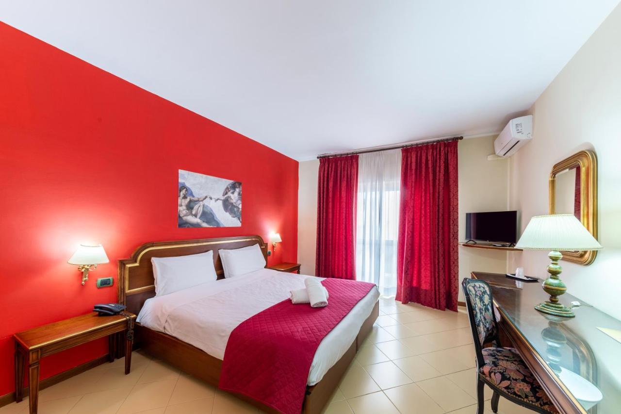 Hotel Sakura Torre del Greco Bagian luar foto