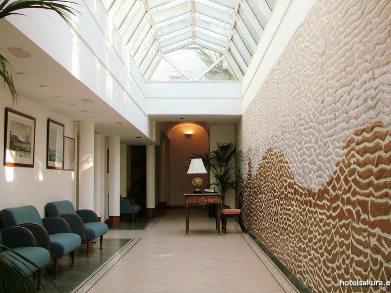 Hotel Sakura Torre del Greco Bagian luar foto