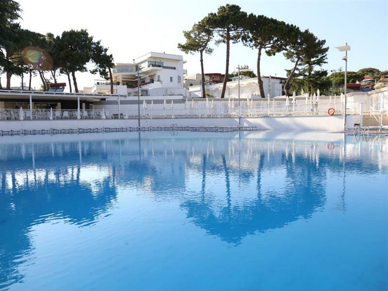 Hotel Sakura Torre del Greco Bagian luar foto